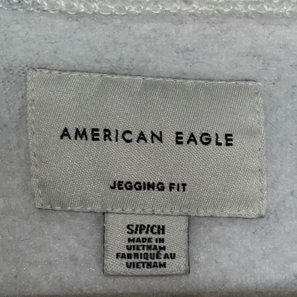 American Eagle Oversized Sweater Womens Small White Camouflage  Jegging Fit - Picture 5 of 5